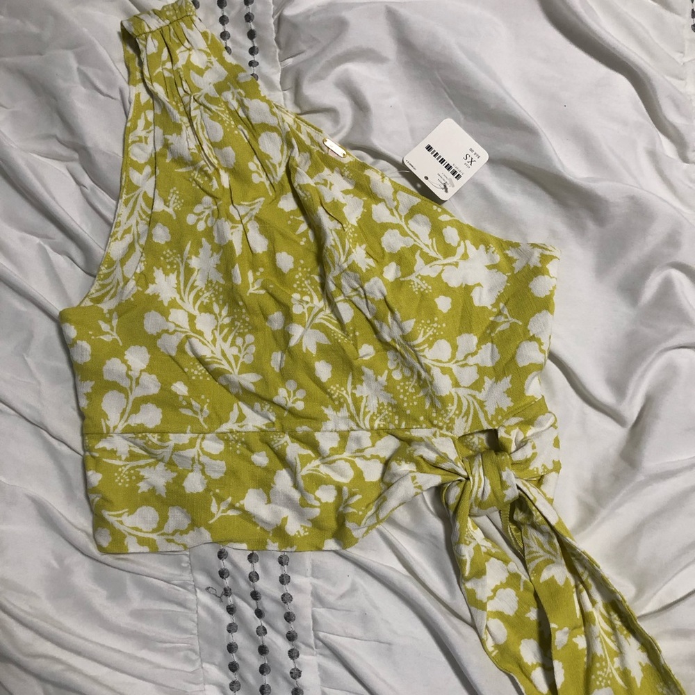 NWT One shoulder free people top